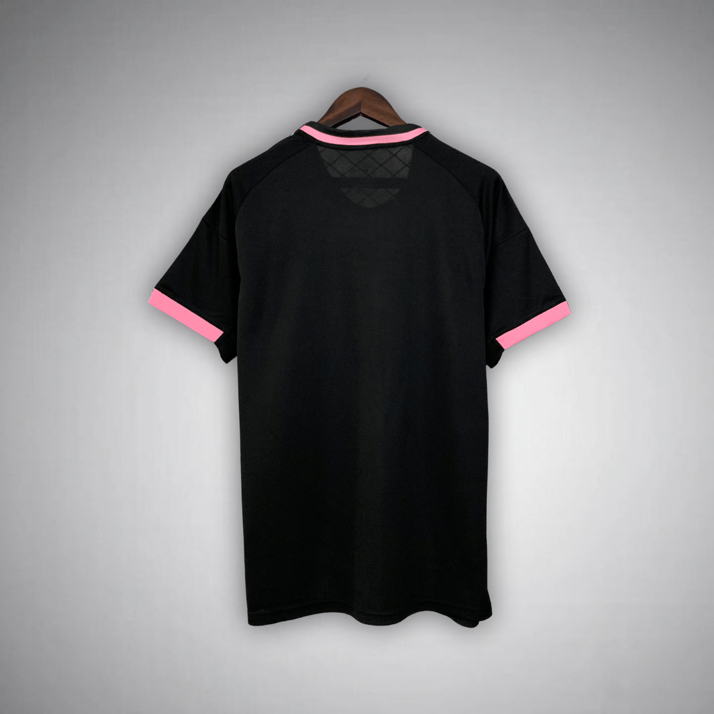 Real Madrid "Pink Kingsnake" Premium Kit