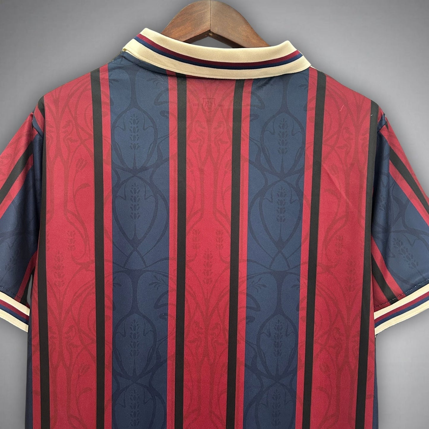 FC Barcelona "Catalan Roots" Premium Kit