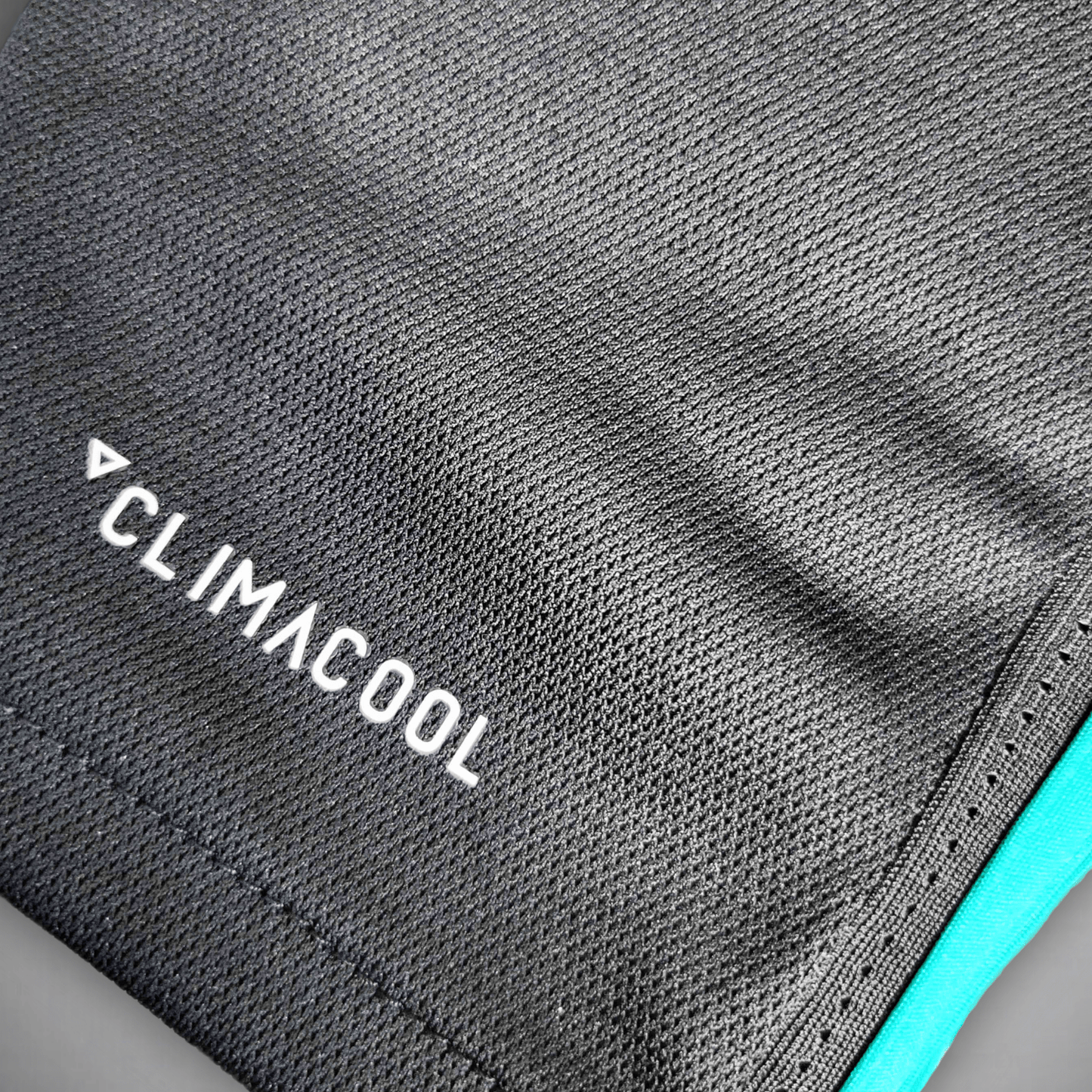 17/18 Real Madrid Long Sleeve Away Kit