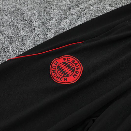 25/26 Bayern München Training Green Tracksuit