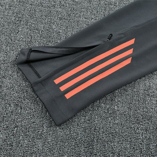 25/26 Bayern München Training Orange Kids Size Tracksuit