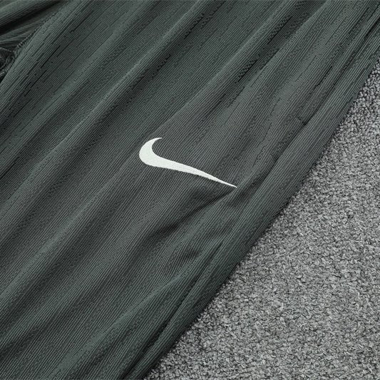 25/26 Chelsea x Nike Green Strike Drill Tracksuit
