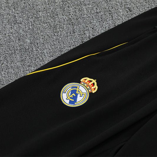 25/26 Real Madrid 1/4 Zip Training Kids Size Tracksuit