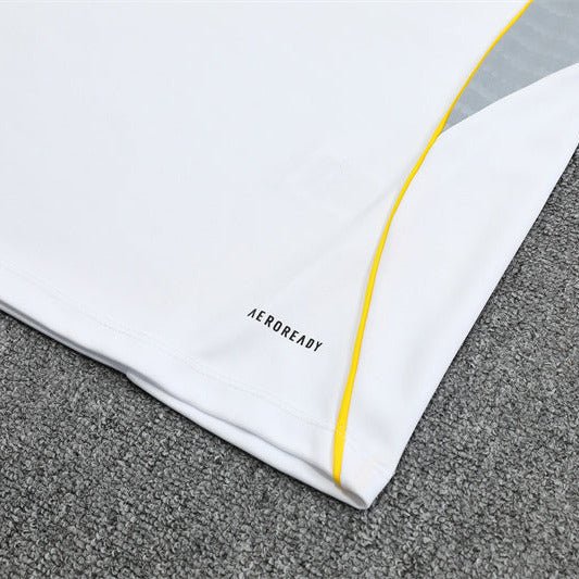 25/26 Real Madrid Home Kids Size Tracksuit