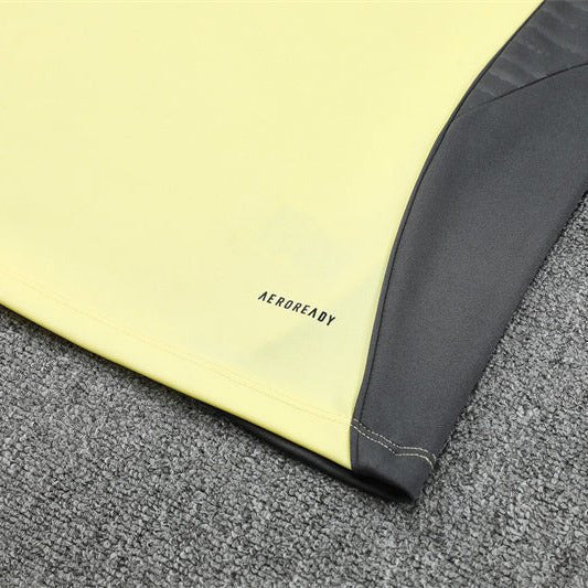 25/26 Real Madrid Training Yellow/Grey Kids Size Tracksuit