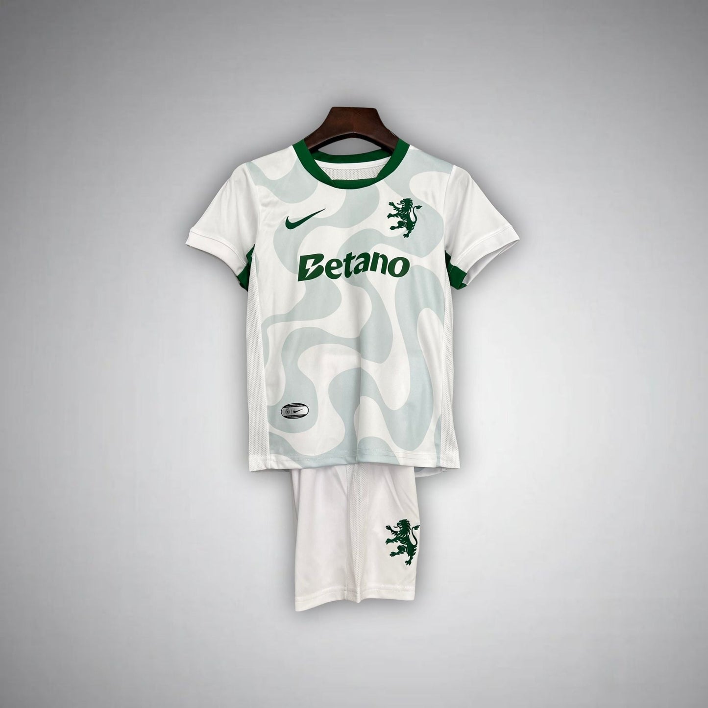 25/26 Sporting CP Fourth Kids Size Kit
