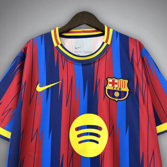 FC Barcelona "Graffiti Glory" Kit